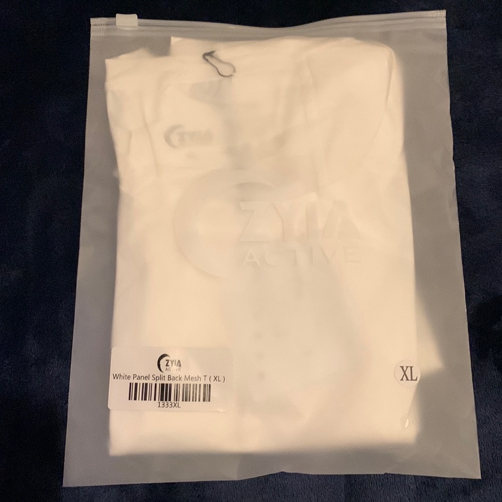 NWT White Panel Split Back Mesh T X-large